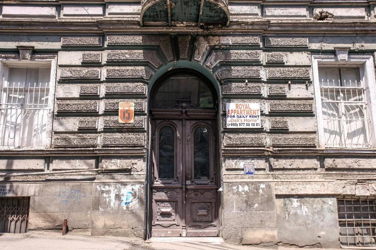Dali's Royal Apartment Tbilisi Bagian luar foto