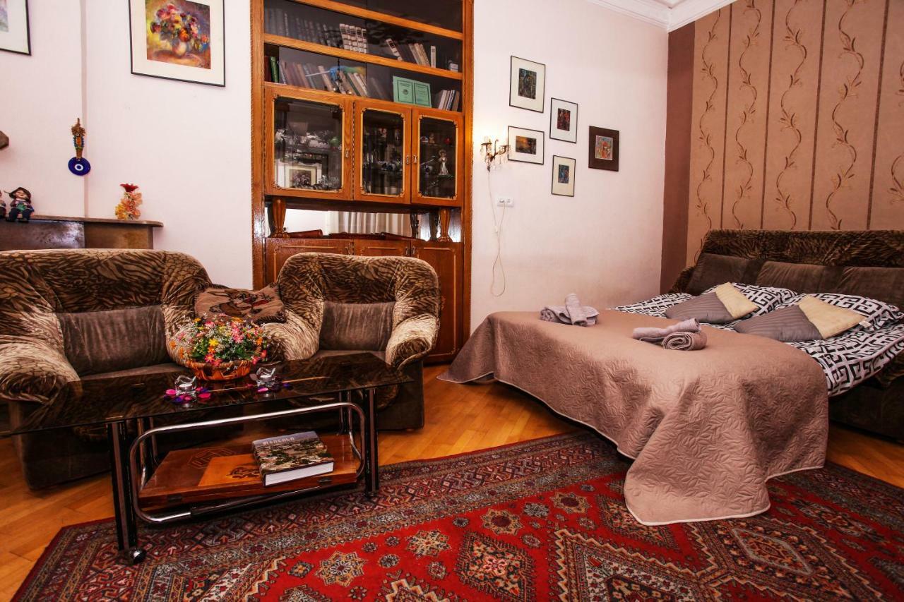 Dali's Royal Apartment Tbilisi Bagian luar foto