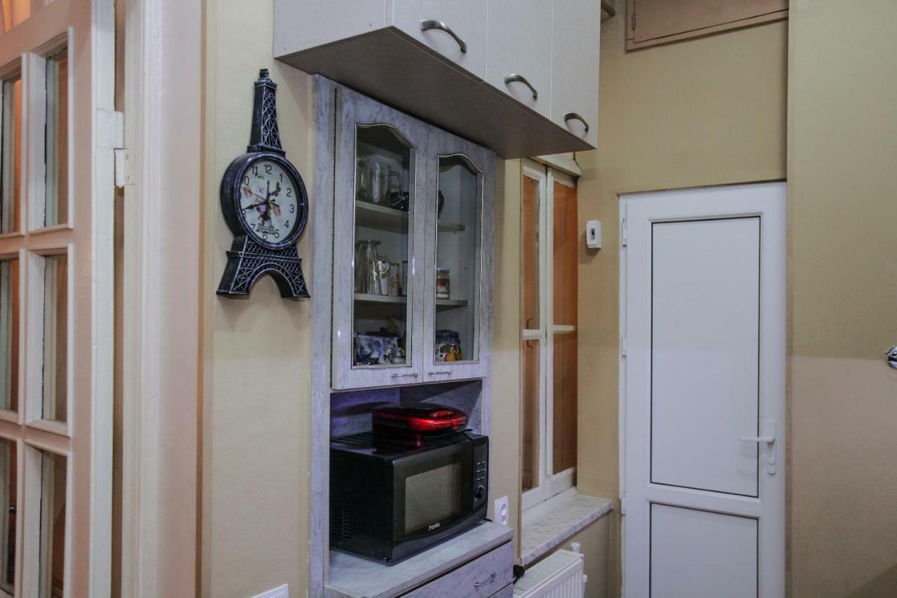 Dali's Royal Apartment Tbilisi Bagian luar foto