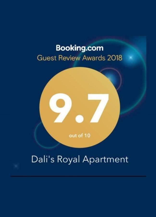 Dali's Royal Apartment Tbilisi Bagian luar foto